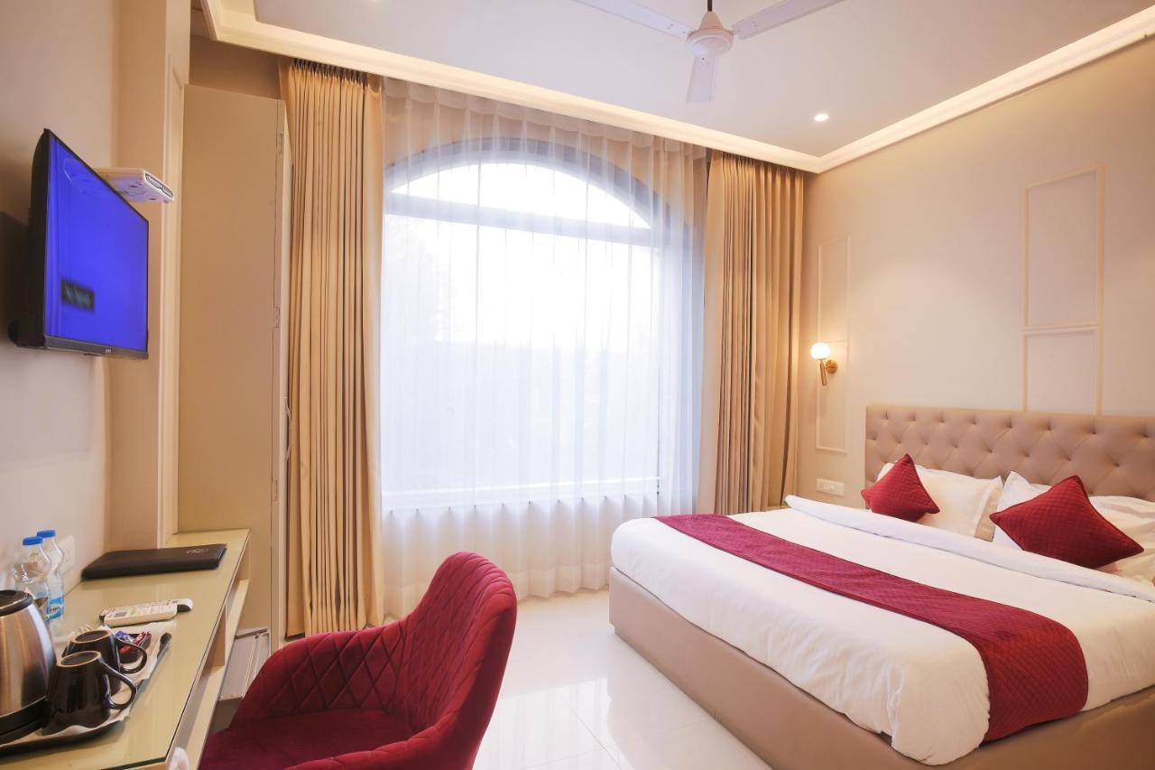 Hotel Green Land Heights Amritsar Exterior foto